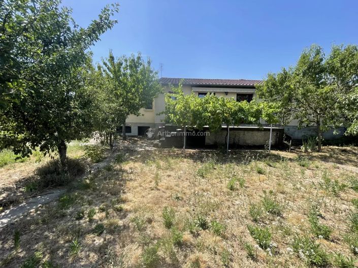 Image No.20-4 Bed House for sale