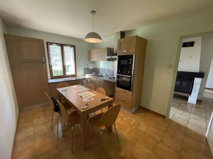 Image No.5-4 Bed House for sale