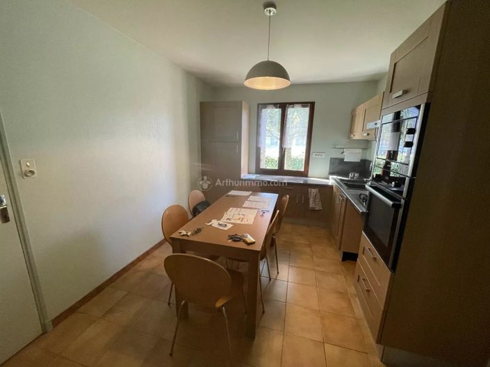 Image No.6-4 Bed House for sale