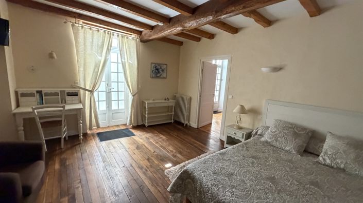 Image No.13-8 Bed House for sale