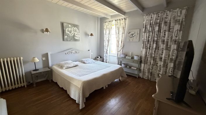 Image No.20-8 Bed House for sale