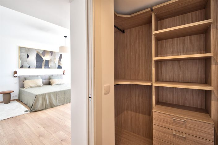 Image No.13-4 Bed Apartment for sale