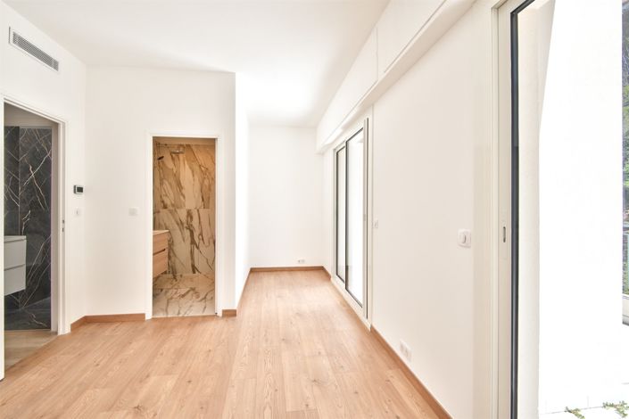 Image No.16-4 Bed Apartment for sale