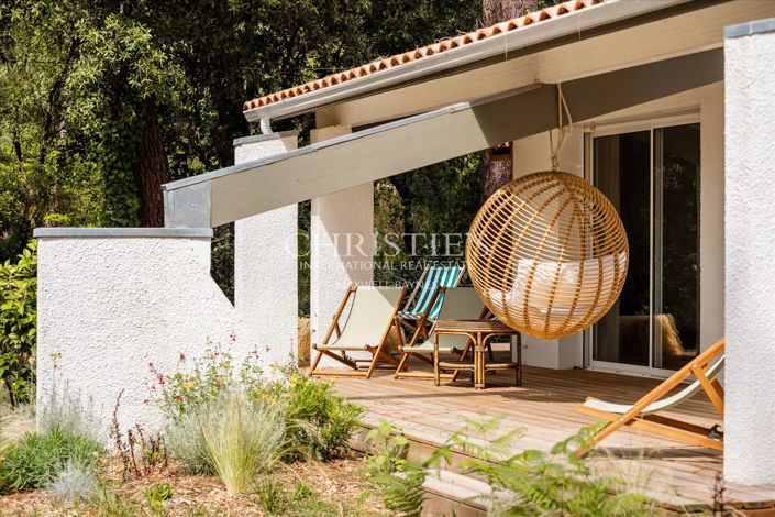 Image No.3-4 Bed House for sale