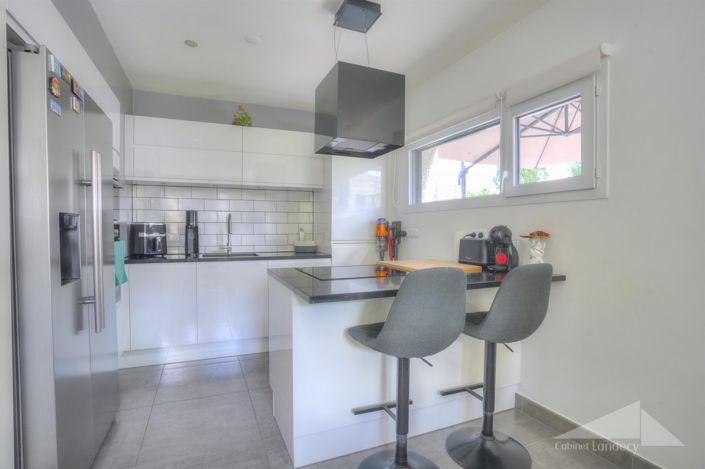 Image No.4-3 Bed House for sale