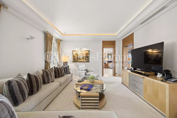 Image No.14-6 Bed House for sale