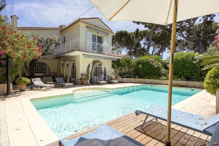 Image No.10-4 Bed House for sale