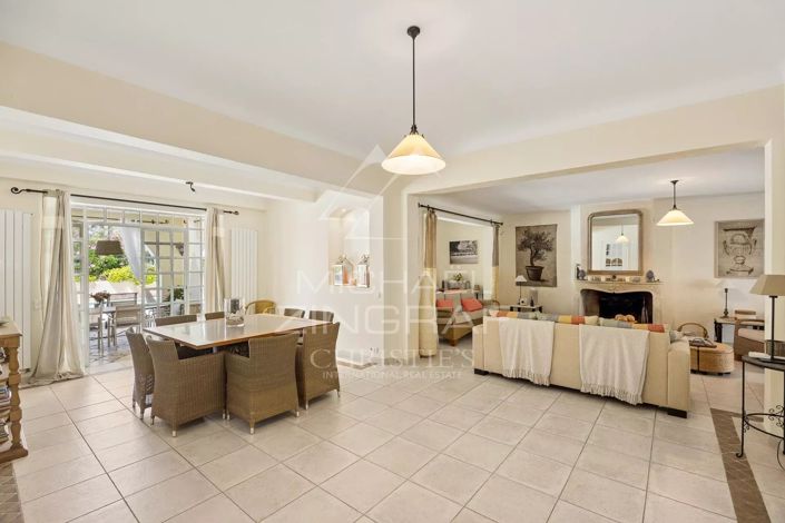 Image No.14-4 Bed House for sale