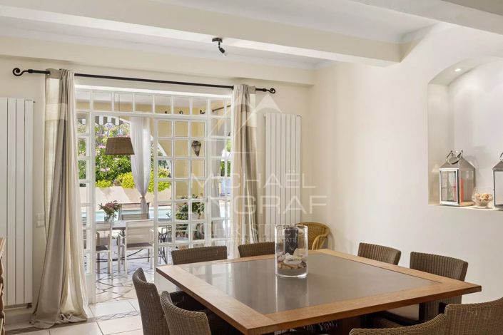 Image No.15-4 Bed House for sale
