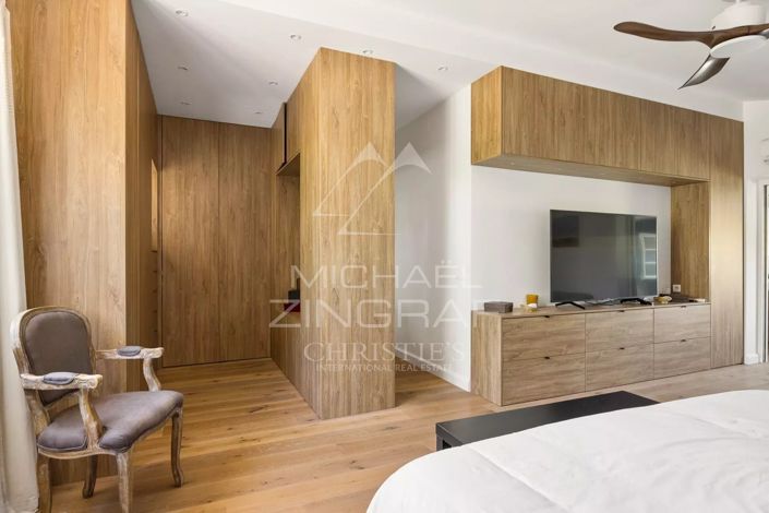 Image No.19-4 Bed House for sale