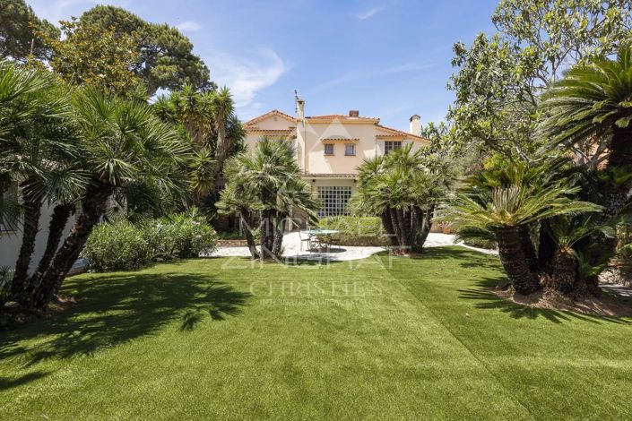 Image No.21-4 Bed House for sale