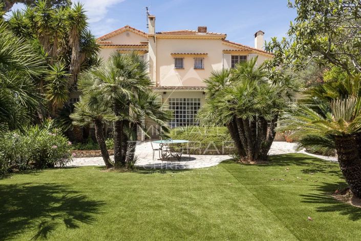 Image No.22-4 Bed House for sale