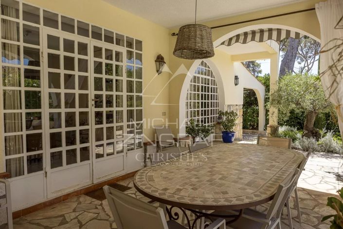 Image No.24-4 Bed House for sale