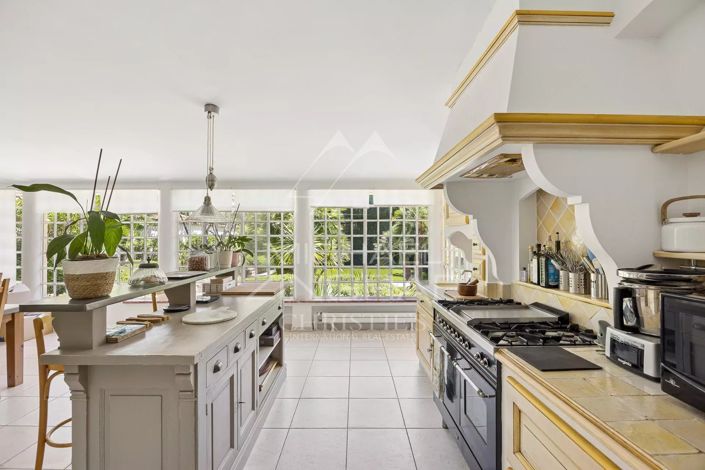Image No.5-4 Bed House for sale