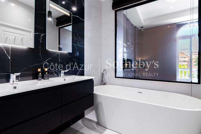 Image No.15-3 Bed Apartment for sale