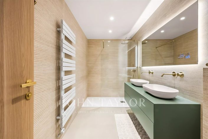 Image No.13-2 Bed Apartment for sale