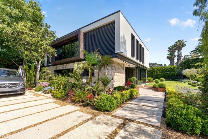 Image No.6-6 Bed House for sale