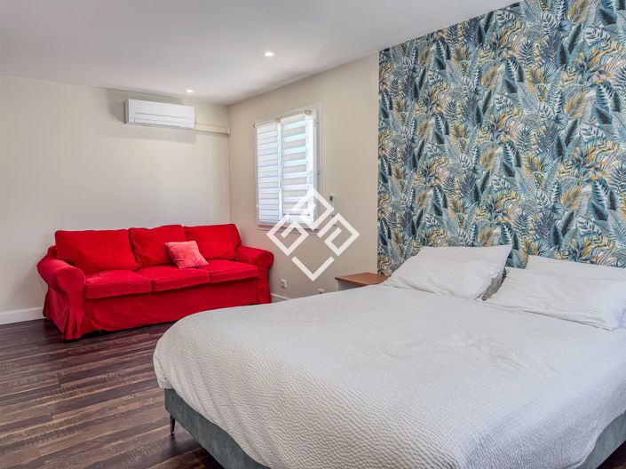Image No.13-5 Bed House for sale