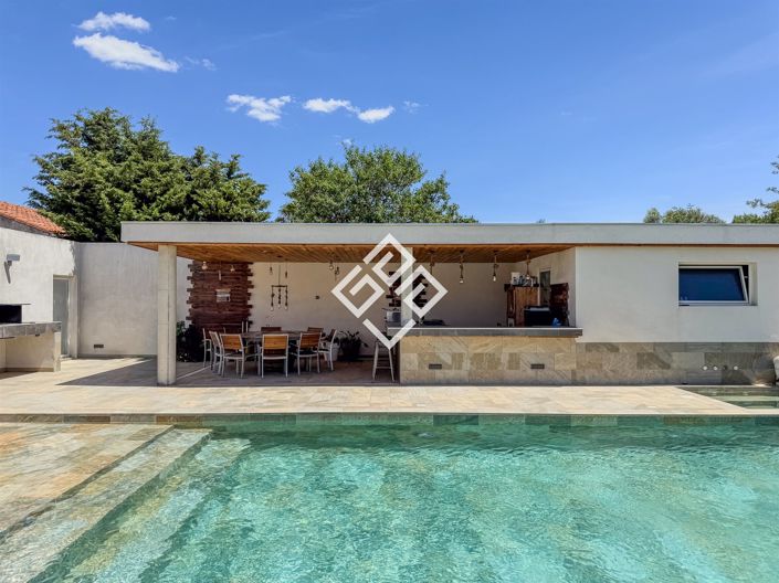 Image No.22-5 Bed House for sale