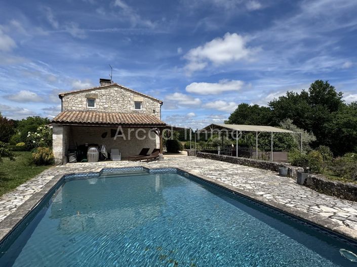 Image No.8-5 Bed House for sale