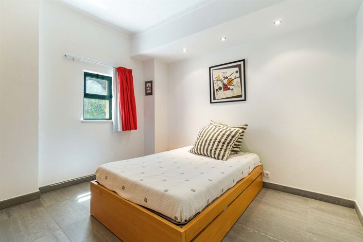 Image No.17-2 Bed Apartment for sale