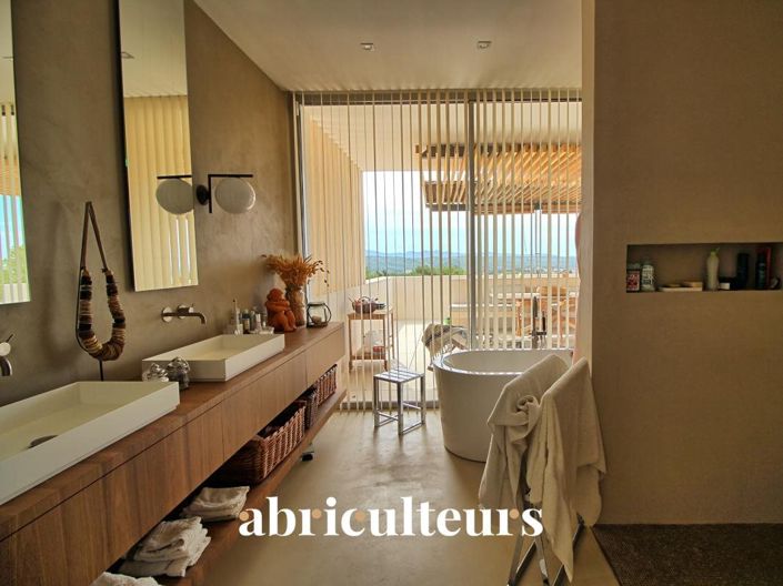 Image No.11-4 Bed House for sale