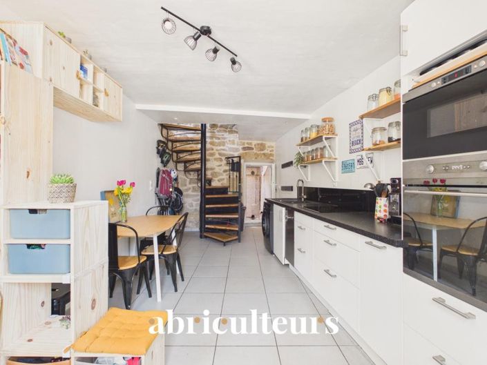 Image No.4-2 Bed House for sale