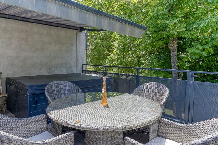 Image No.17-5 Bed House for sale