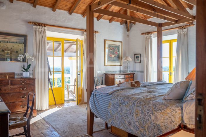 Image No.25-3 Bed House for sale