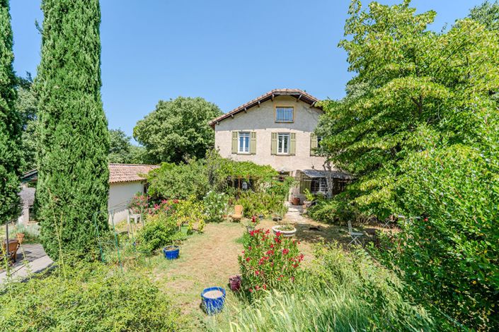 Image No.2-6 Bed House for sale