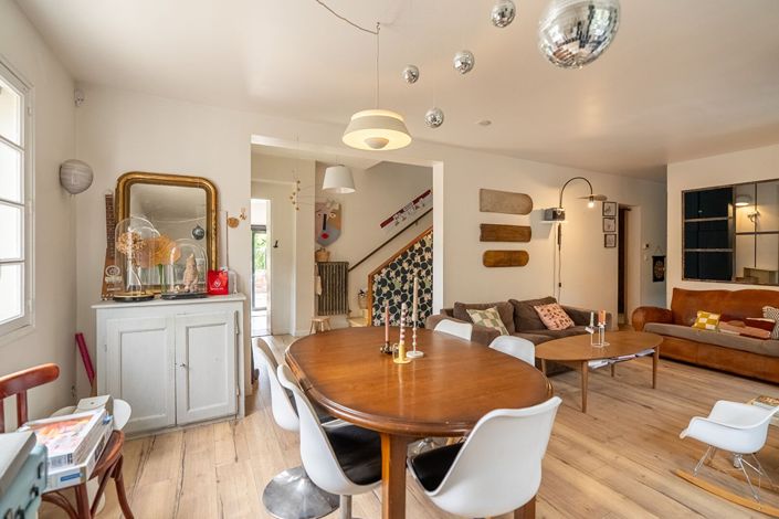 Image No.8-3 Bed House for sale