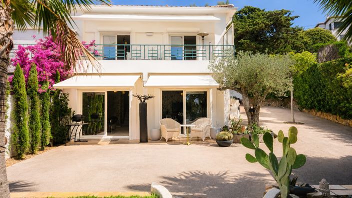Image No.18-2 Bed Property for sale