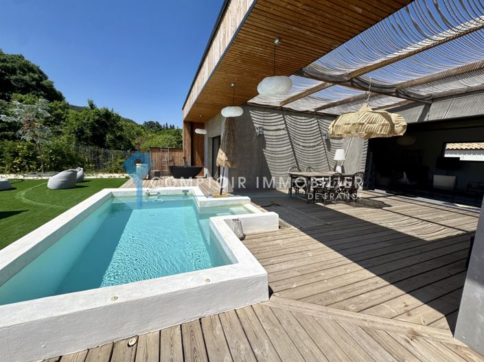 Image No.17-3 Bed House for sale