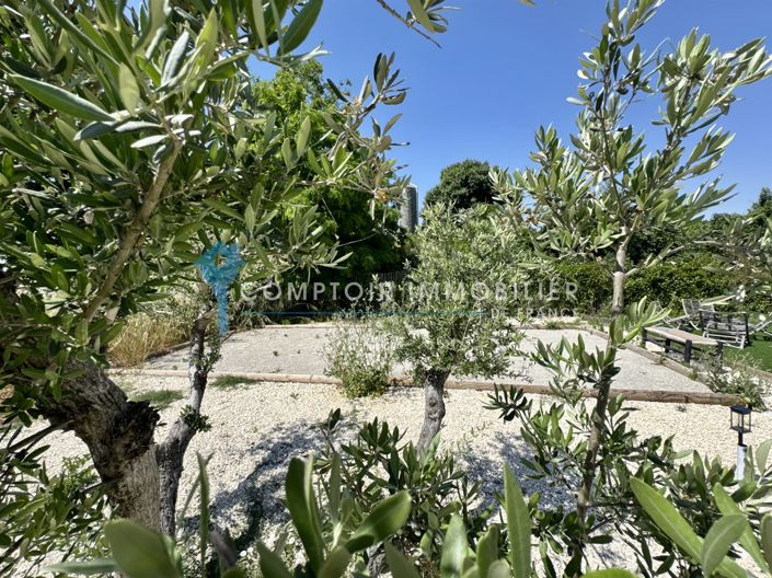 Image No.19-3 Bed House for sale