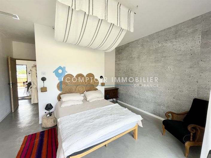 Image No.20-3 Bed House for sale