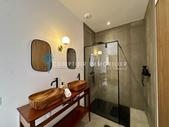 Image No.21-3 Bed House for sale
