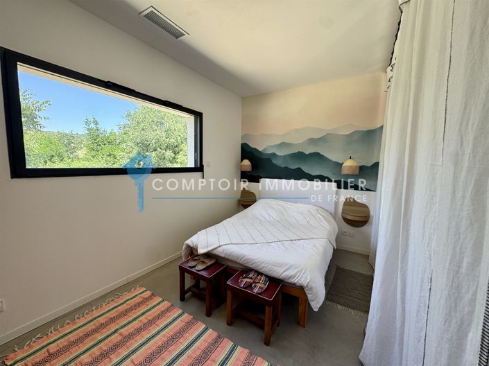 Image No.25-3 Bed House for sale