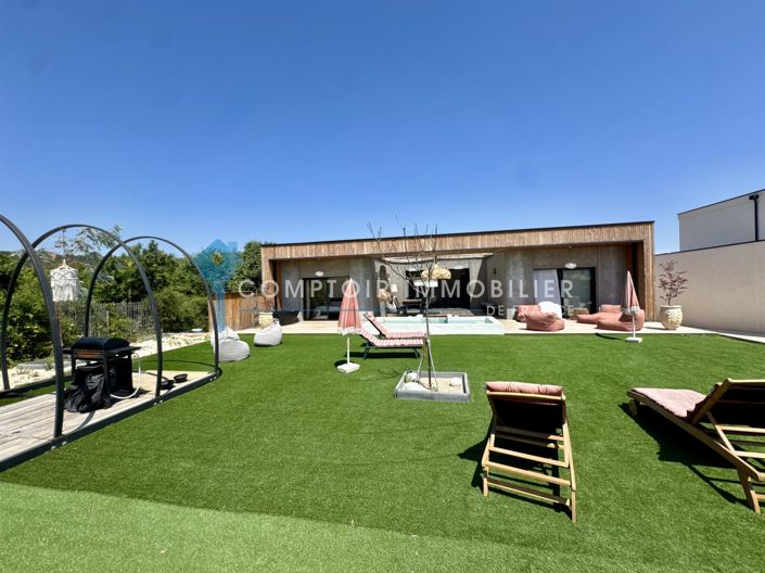 Image No.7-3 Bed House for sale