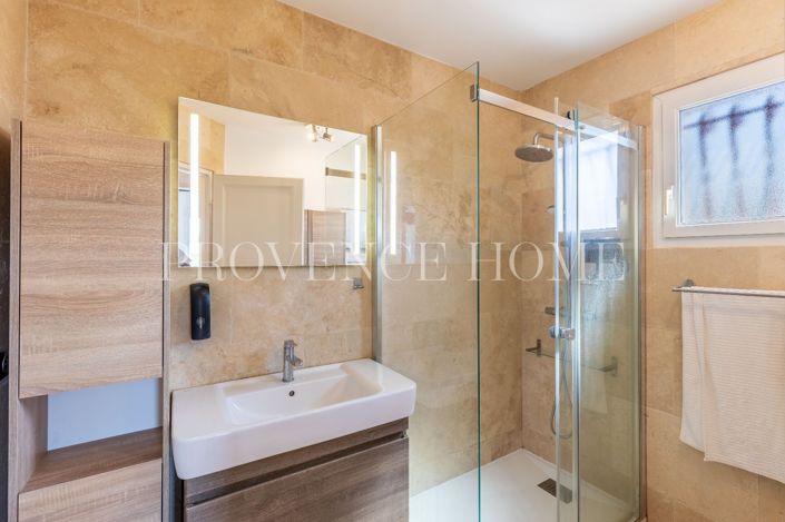 Image No.16-4 Bed House for sale