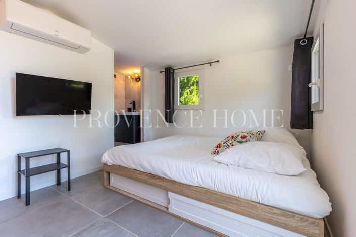 Image No.18-4 Bed House for sale