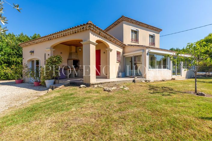Image No.2-4 Bed House for sale