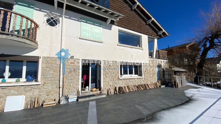 Image No.17-4 Bed House for sale