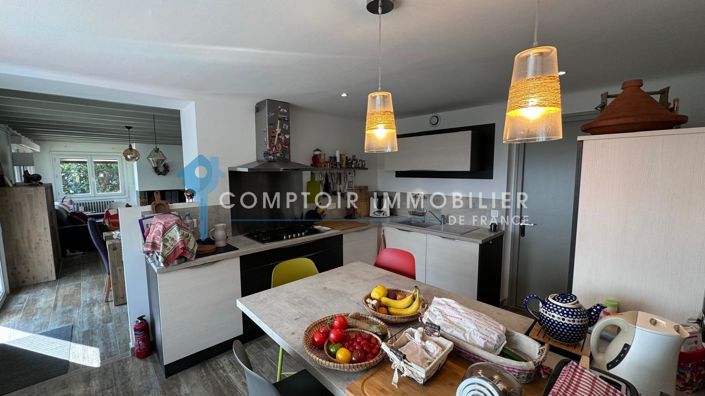 Image No.5-4 Bed House for sale