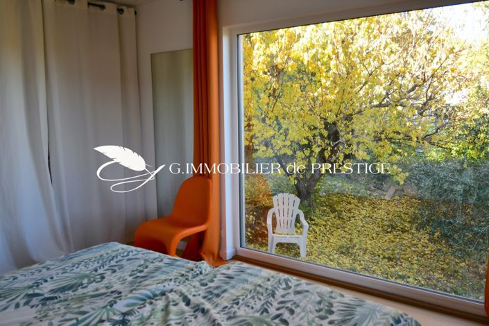 Image No.8-4 Bed House for sale