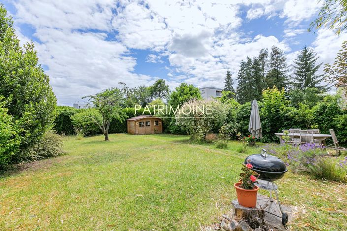 Image No.2-5 Bed House for sale