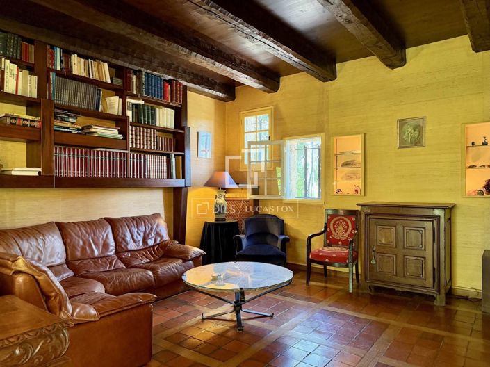 Image No.17-6 Bed House for sale