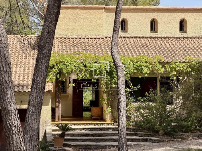Image No.19-6 Bed House for sale
