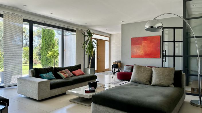 Image No.6-4 Bed House for sale