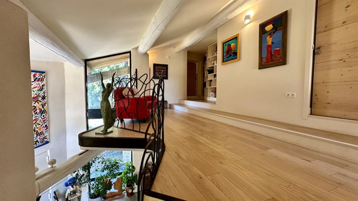 Image No.6-9 Bed House for sale