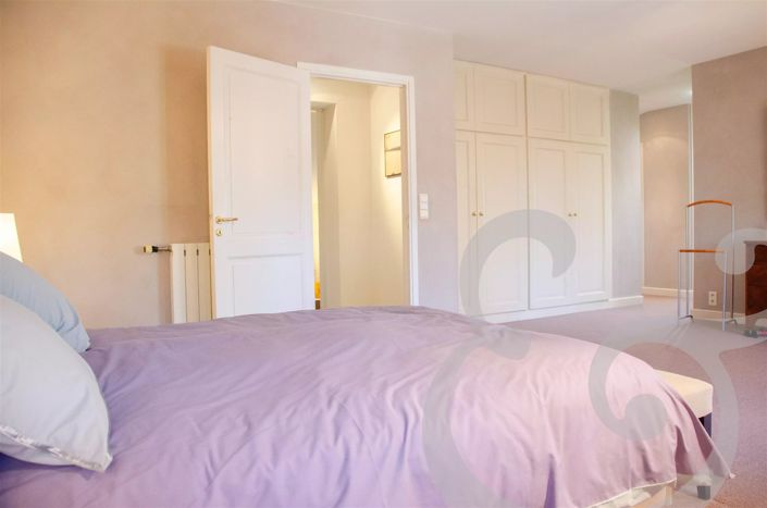 Image No.16-4 Bed House for sale